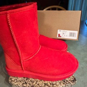 UGG Classic Short II Boots **NWT**  NEW!!